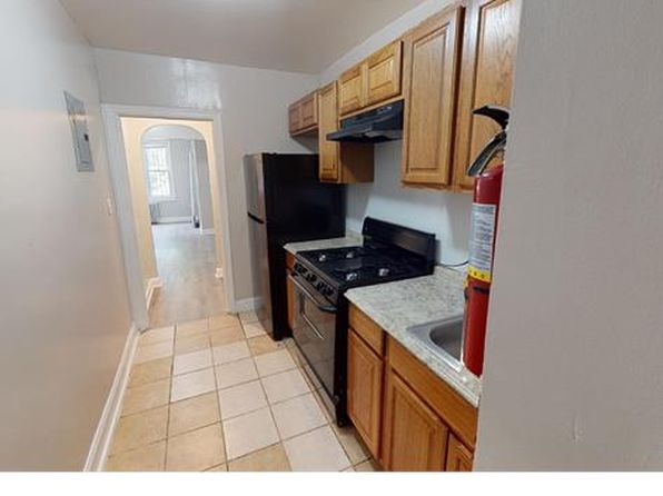 238 35th St NE APT 2