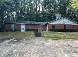 4961 Holly Ridge Ct NW, Lilburn, GA 30047