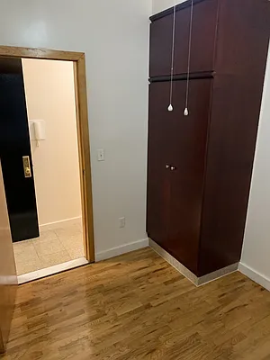 Rented by Douglas Elliman | media 27