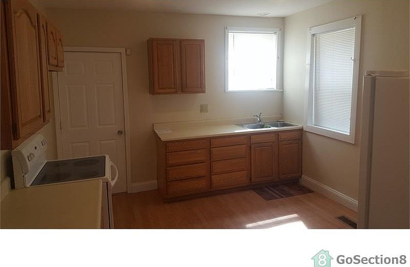 1st image of 5764 Vivian Ave Floor 1