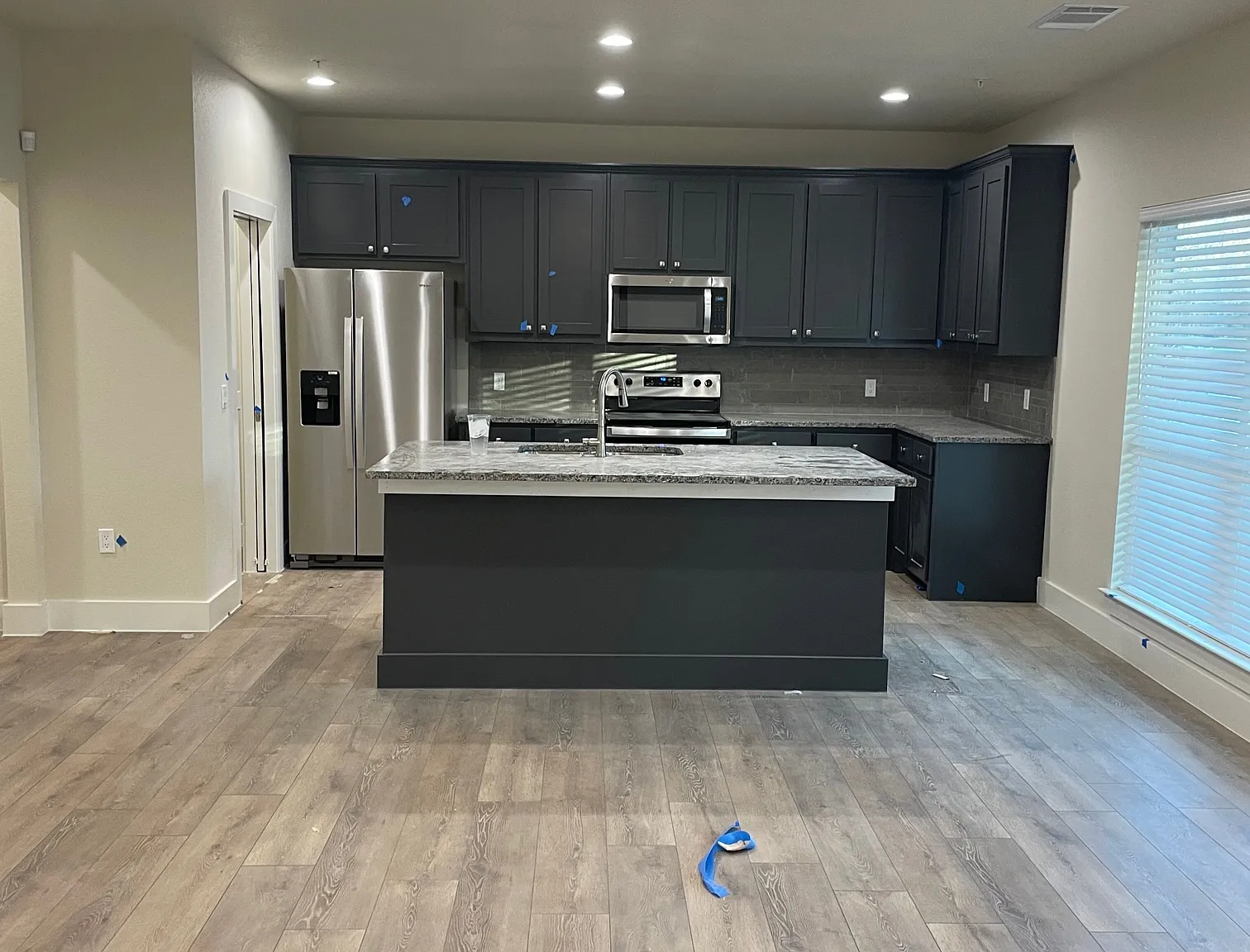 2 bed, 1167 sqft, $2,100 — Photo 3