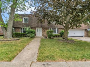 871 Heritage Dr, Bourbonnais, IL