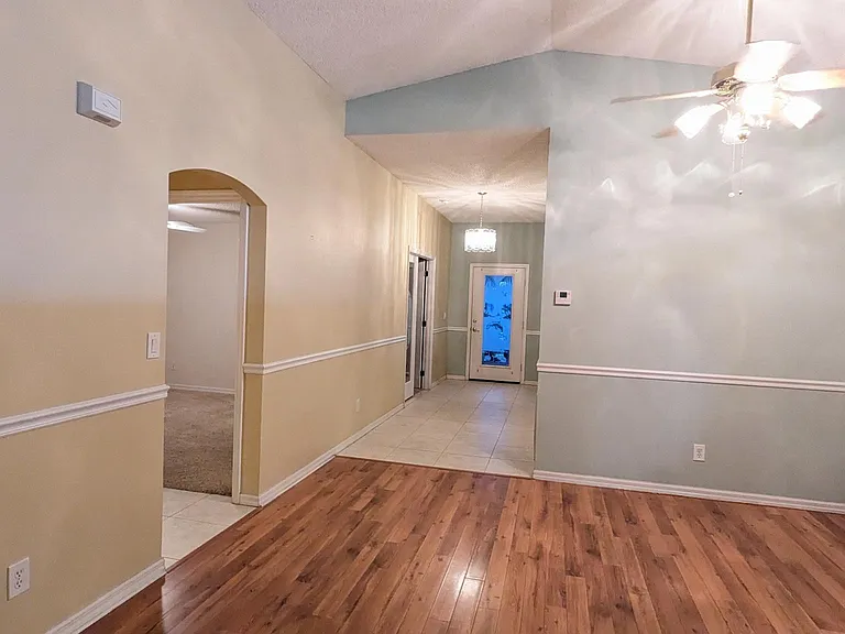 2097 Deercroft Dr — Photo 10