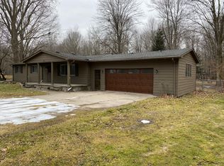 9138 Field Rd, Clay, MI 48001