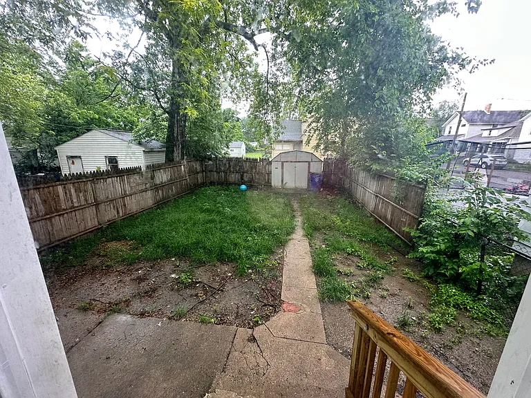 450 Williams Ave — Photo 9