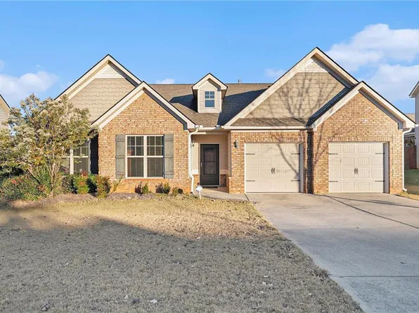 1611 Stillriver Run Dr, McDonough, GA 30252