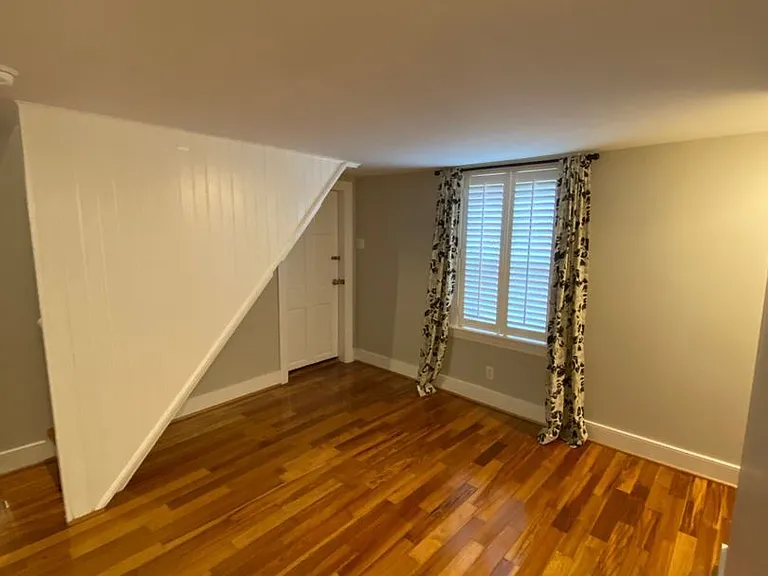 729 Catherine St — Photo 18
