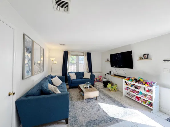 351 Falmouth Ave #1A, Elmwood Park, NJ 07407