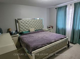 11 Silver Maple Cres, Barrie, ON L4N0Y4