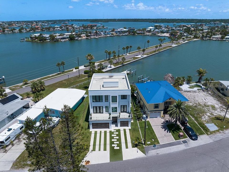 16047 Redington Dr, Redington Beach, FL 33708 | MLS #TB8389846