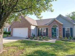 105 Walmsley Dr, Mooresville, NC 28117