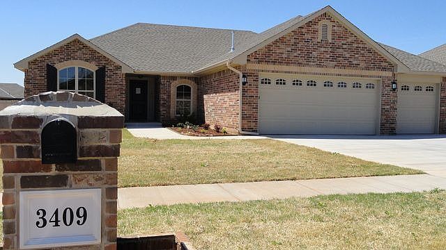 1st image of 3409 Sharon Dr