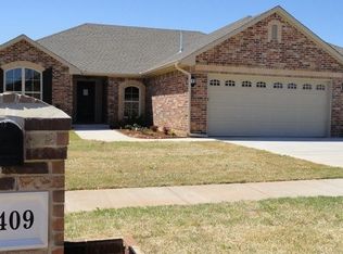 3409 Sharon Dr, Moore, OK 73160