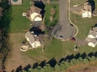 46 Ellsworth Cir, South Windsor, CT 06074