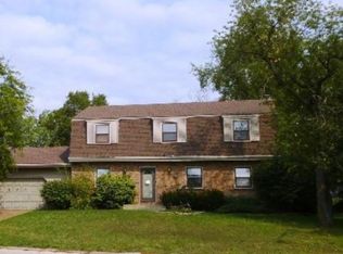 4622 Sunderman Rd, Rockford, IL 61114