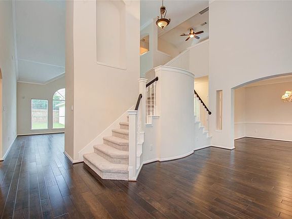 4th image of 4102 Amber Trace Ct