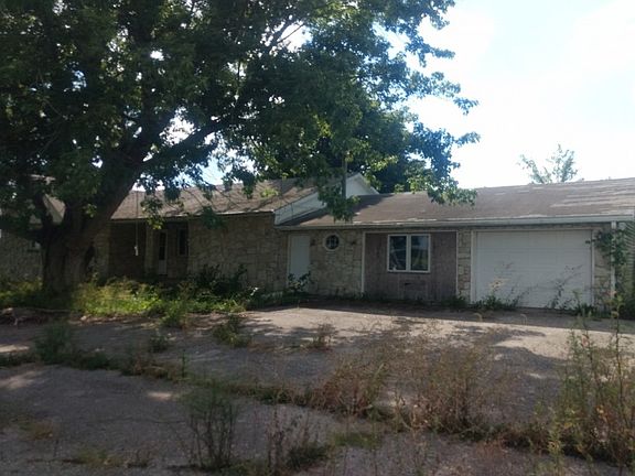 2nd image of 14900 W County Road 800 N