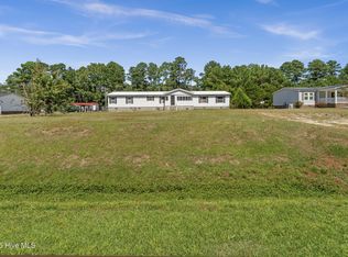 414 Wells Brothers Rd, Rose Hill, NC 28458