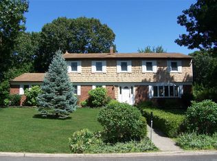 73 Forest Rd, Centereach, NY 11720