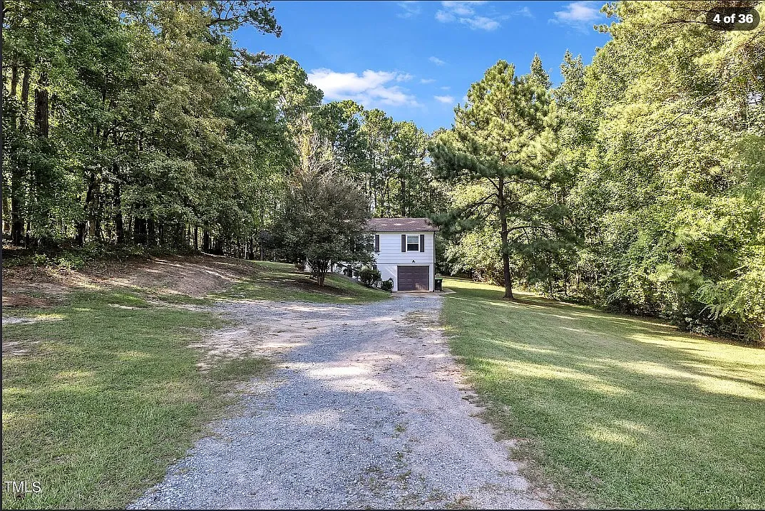 3 bed, 1400 sqft, $1,950 — Photo 4