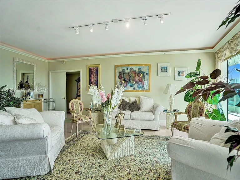 199 Ocean Lane Dr #901 — Photo 25