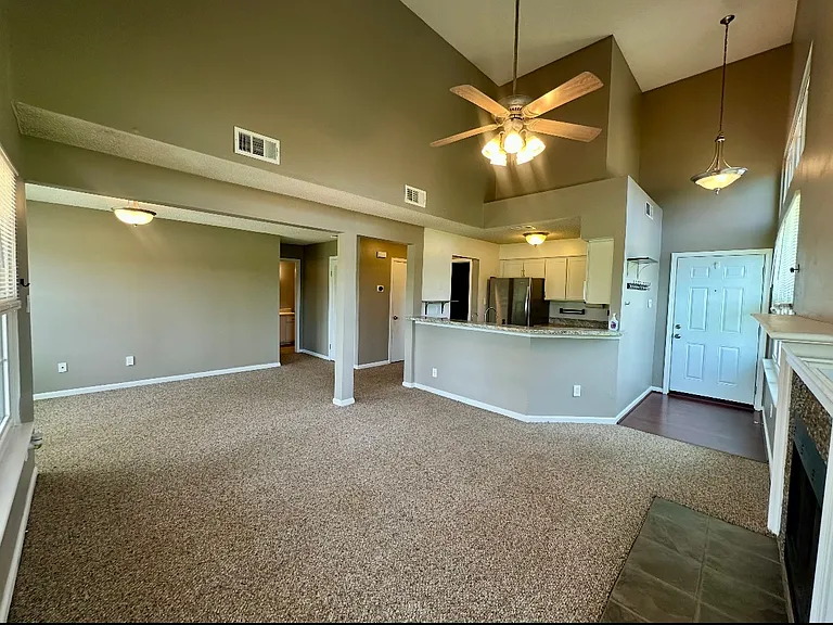 4044 Laurel Green Cir — Photo 9