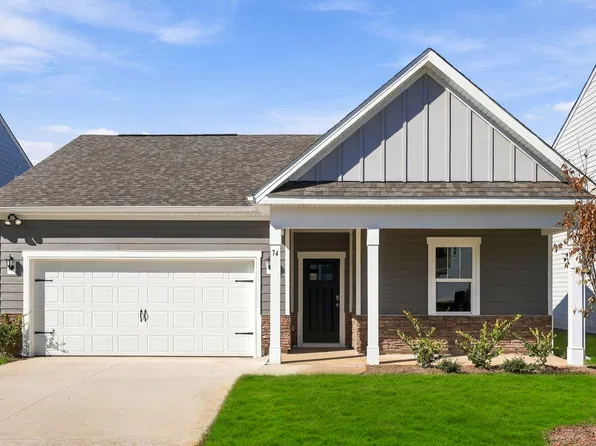74 Laurel Pointe Dr, Waynesville, NC 28785
