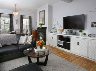 10 Mystic St #A, Charlestown, MA 02129