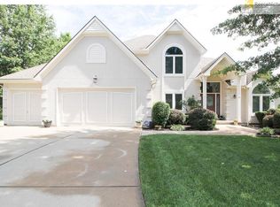 2800 SW 10th St, Lees Summit, MO 64081