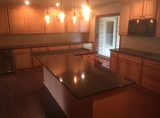 6 Elm Acres Dr, Fond Du Lac, WI 54935