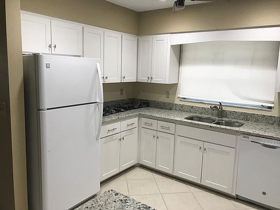 5th image of 2916 27th Avenue Dr W