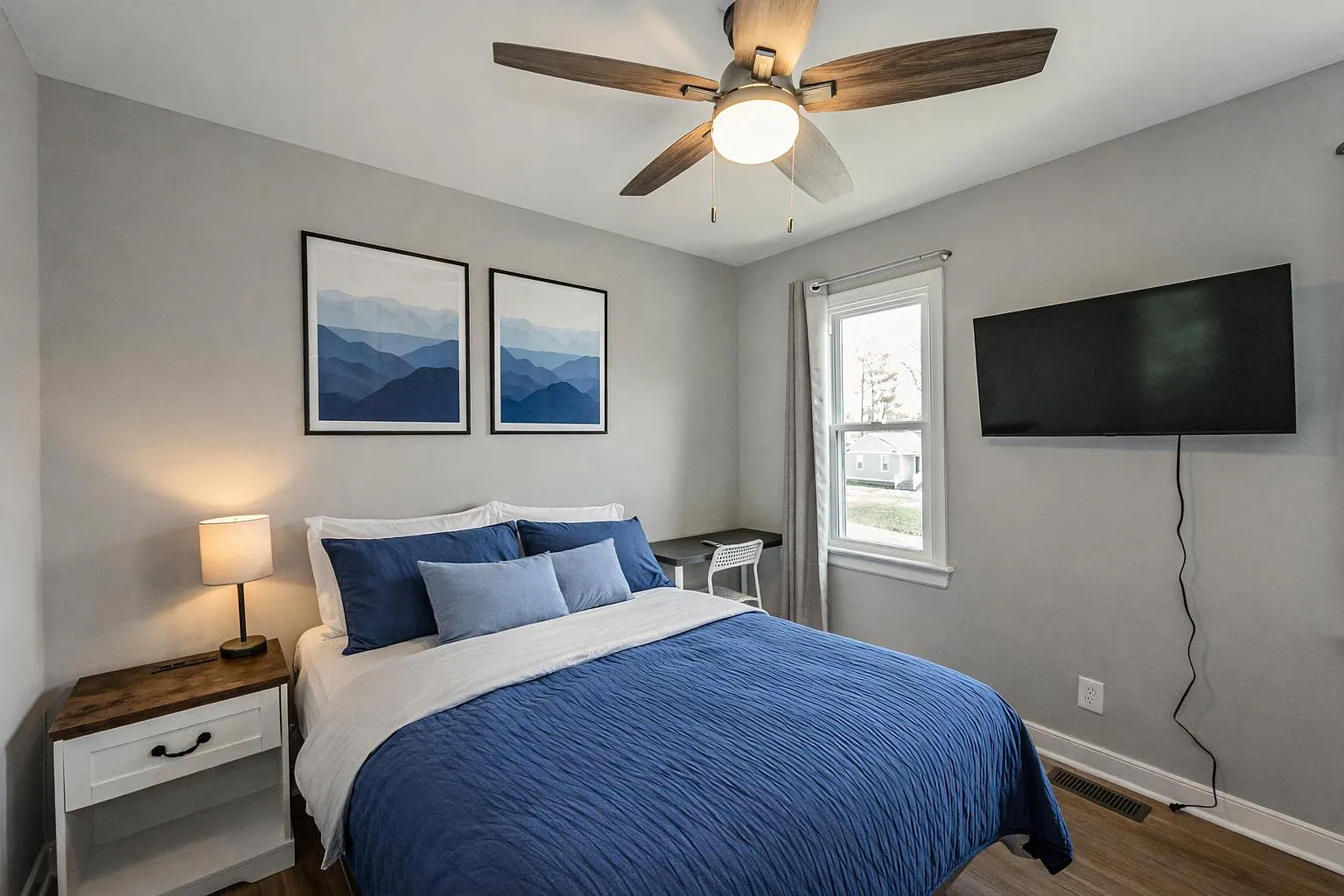 4 bed, 3.0 bath, 2147 sqft, $910 — Photo 1