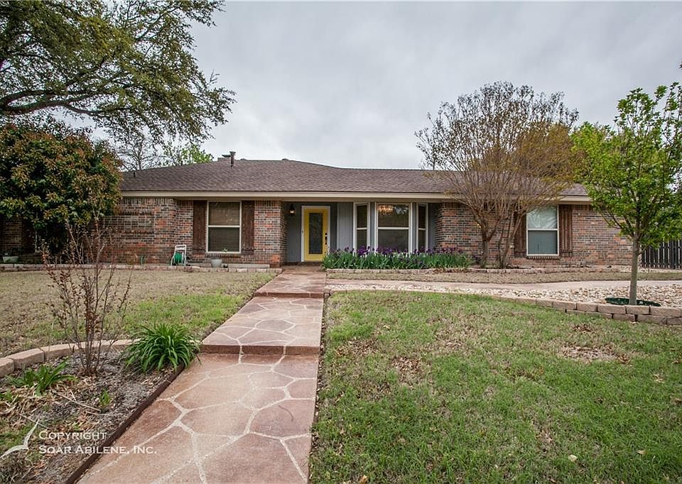1st image of 3217 Woodlake Dr