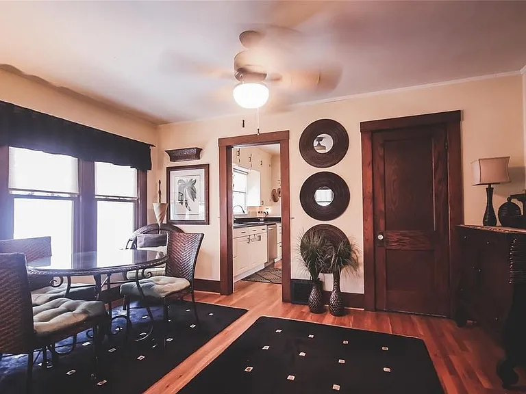 1208 Emmons Ave — Photo 10