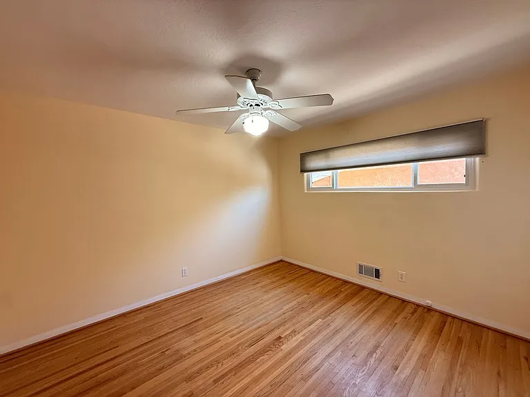 1818 Washington St NE — Photo 6