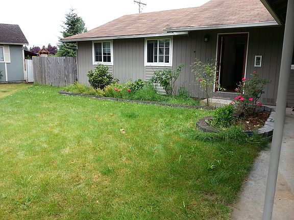 2nd image of 5401 107th Pl NE