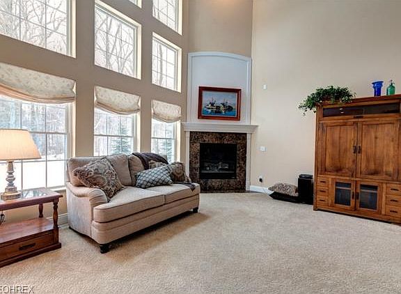 3rd image of 10893 Stonewycke Dr