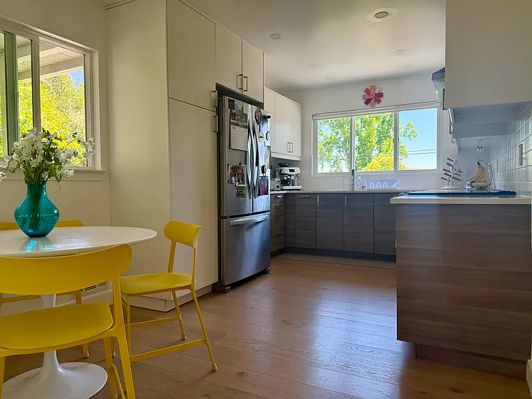 170 N Balsamina Way — Photo 3