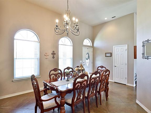4th image of 229 Tempest Ln