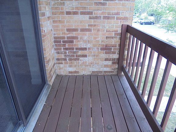 5th image of 3914 N Whipple St #2A