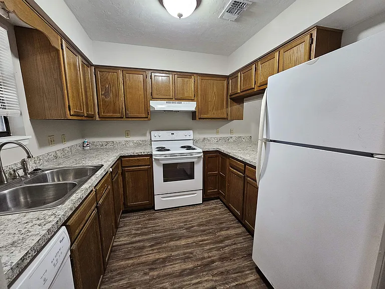 1647 Kay Ave #B — Photo 8