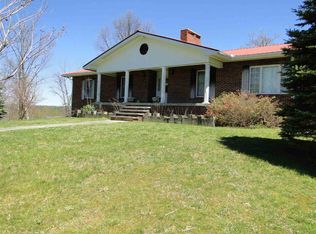 395 Pond Ridge Rd, Tellico Plains, TN 37385