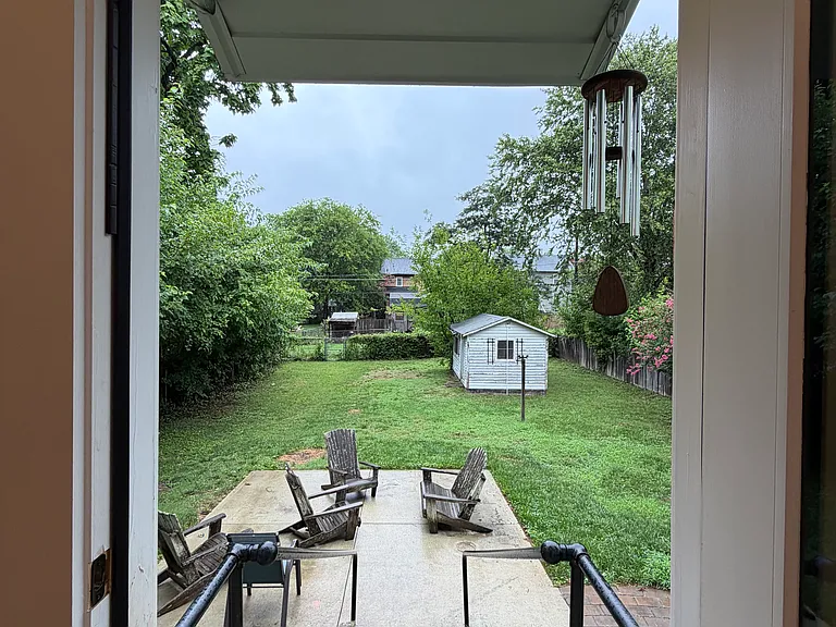 steps to patio off laundry room