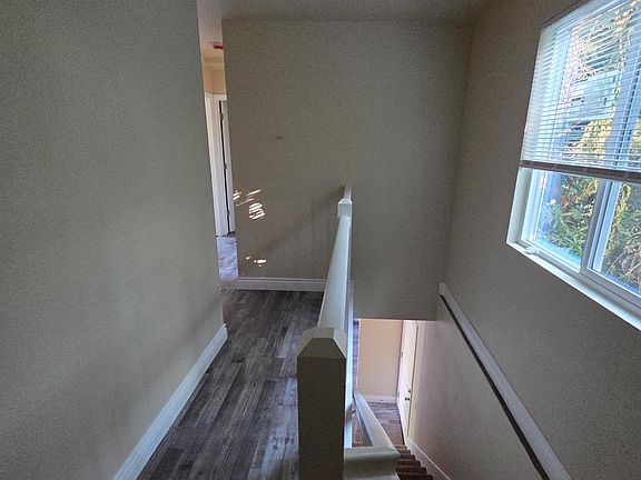 4th image of 1645 Chronicle Ave