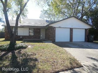 1800 Grassland Cir, Norman, OK 73072