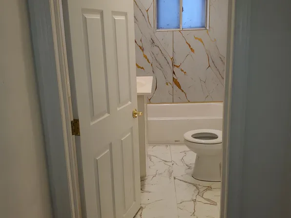 236 W Penn St #3, Philadelphia, PA 19144