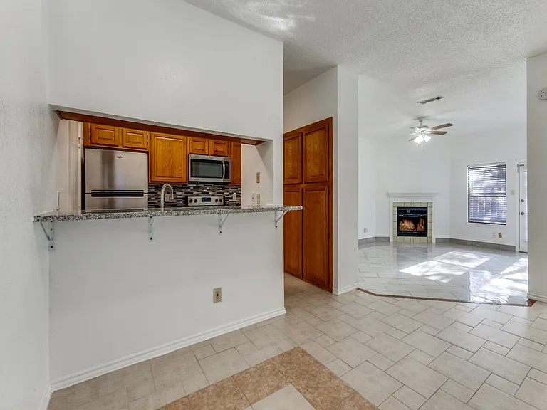 7340 Skillman St #605 — Photo 8