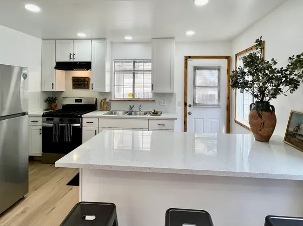 696 Temple Ln #A, Big Bear Lake, CA 92315