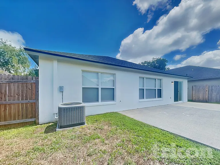 29250 Yarrow Dr — Photo 18