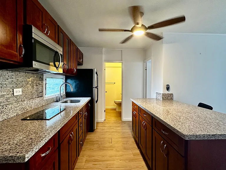 1630 Makiki St #B301 — Photo 1